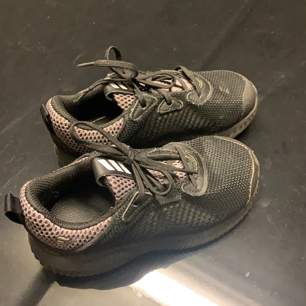 Kids Size 9 Black Adidas Tennis Shoes